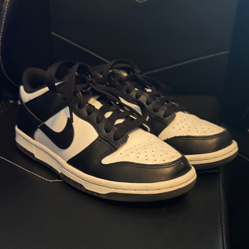 Nike Dunks Shoes  size 4 Kids Black and White Panda